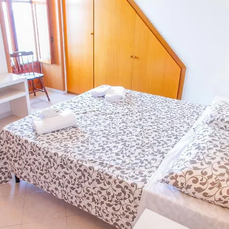 77 Guest house